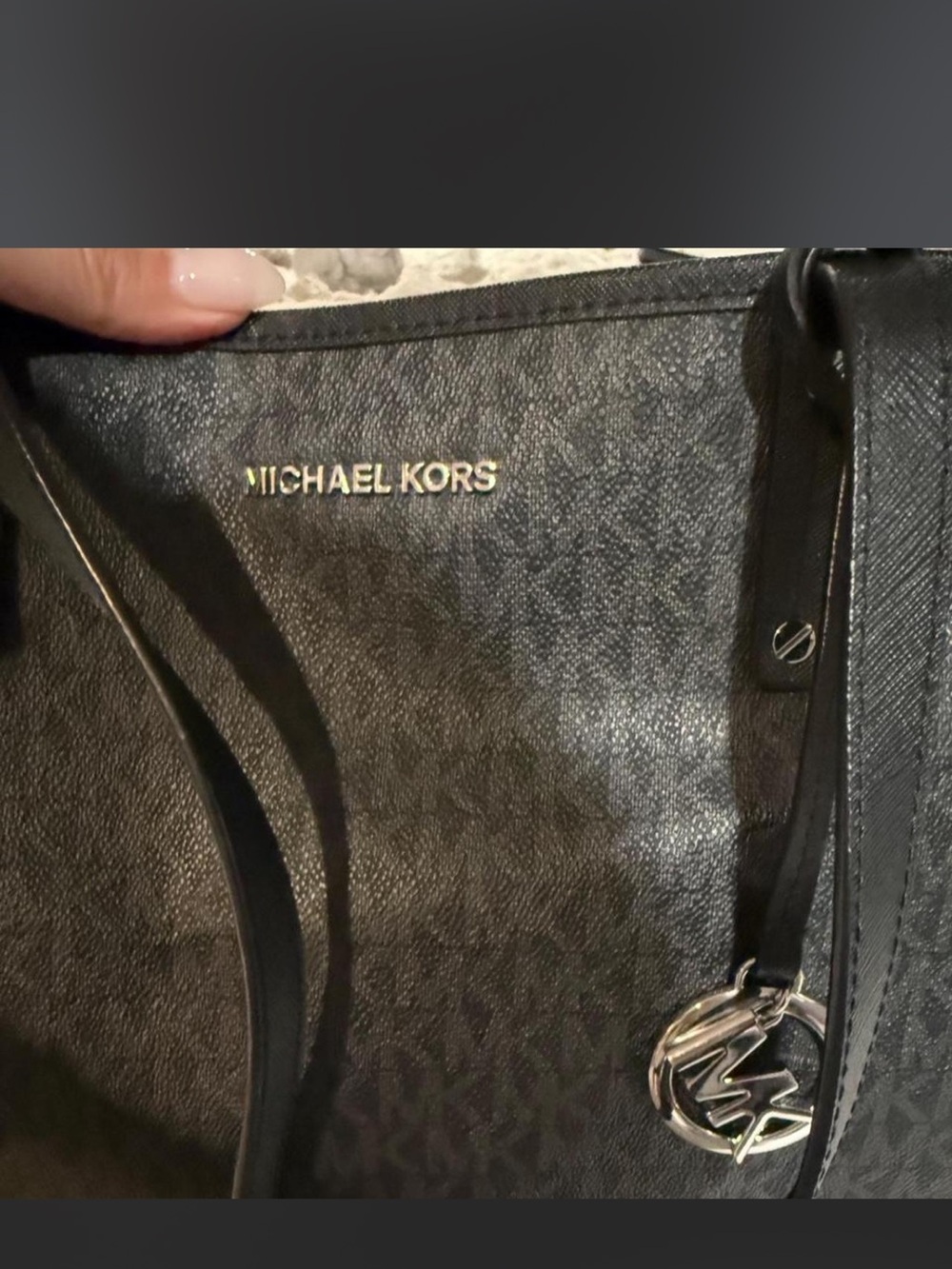 Michael Kors Black Signature Jet Set Tote with Removable Pouch - Picture 3 of 5